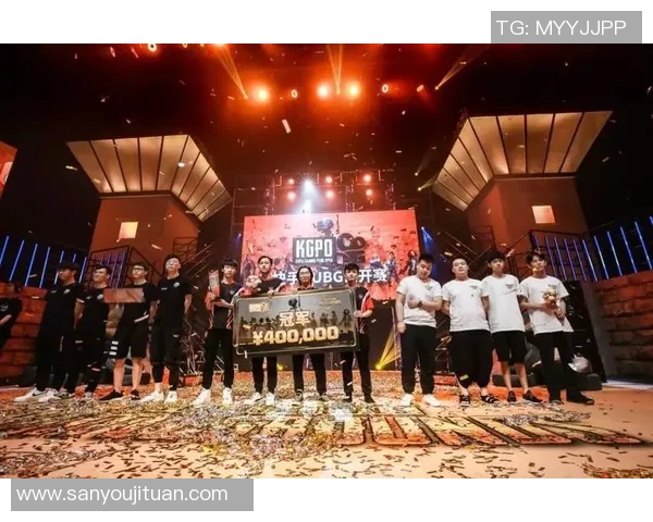 FPX战队在CSGO赛场上的转型之路与成败分析 FPX战队在CSGO赛场上的转型之路与成败分析
